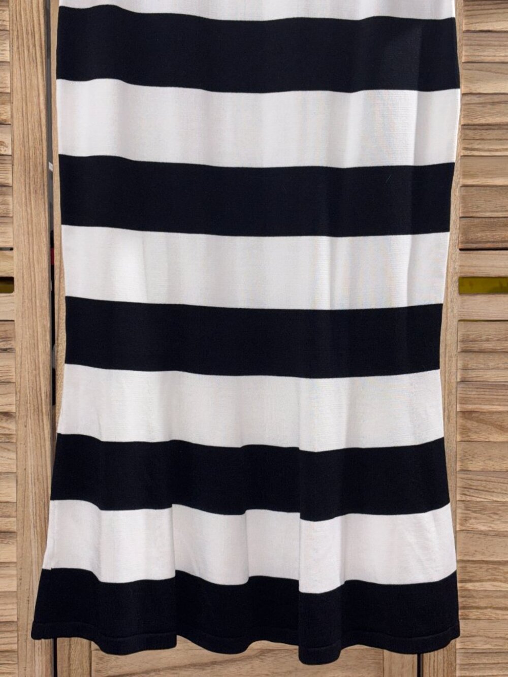 Eva Mendes Black White Striped Knit Boatneck Sweater Dress NWT Large - Picture 3 of 9